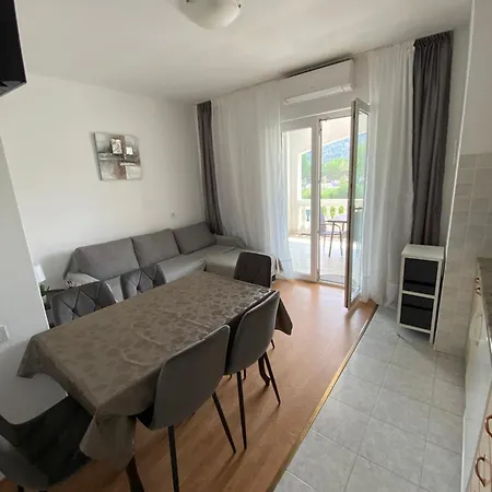 Apartament Marija *