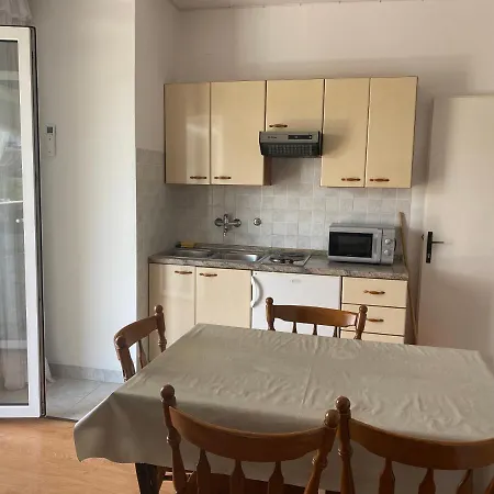 Marija Apartman Lopar